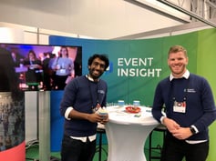 Eventinsights Stand mit Mitarbeiter